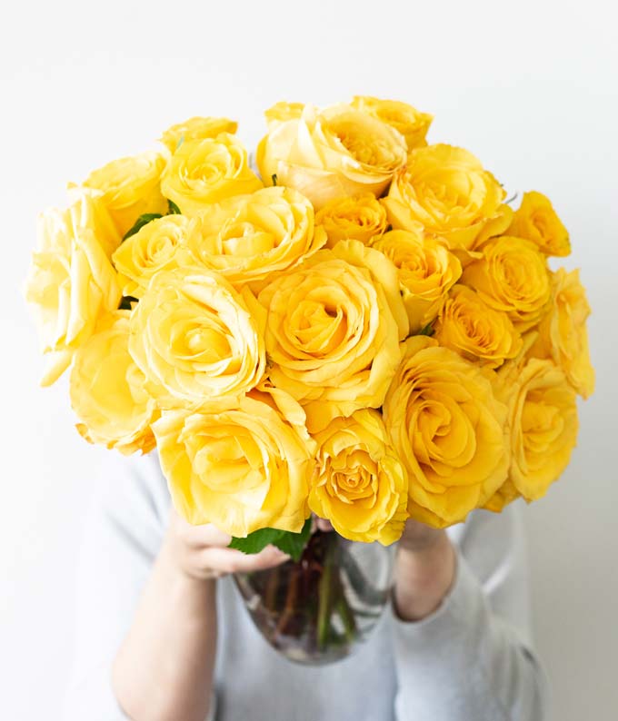 Two Dozen Yellow Roses - Image 2