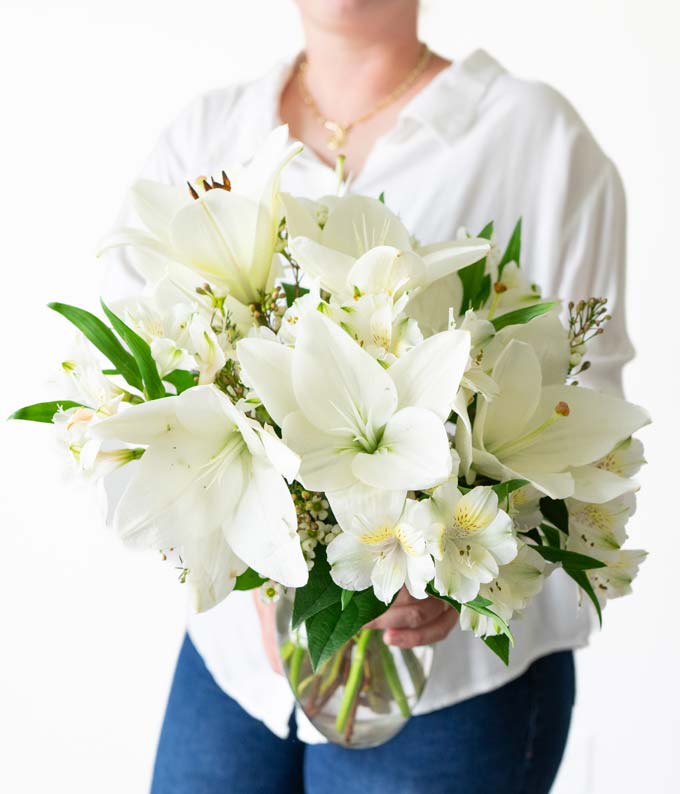 Life Well Lived Lily Bouquet - Image 5
