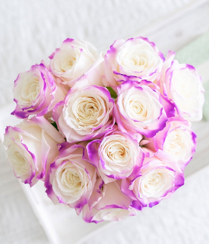 One Dozen Royal Roses - Image 4